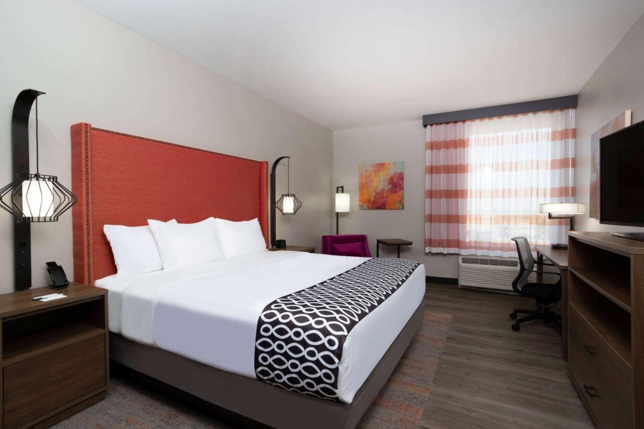 La Quinta Inn & Suites By Wyndham Pflugerville Ngoại thất bức ảnh